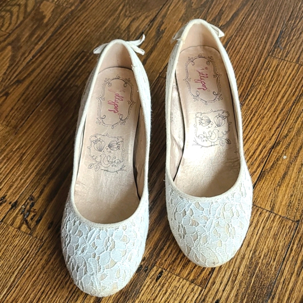 White lace low heels